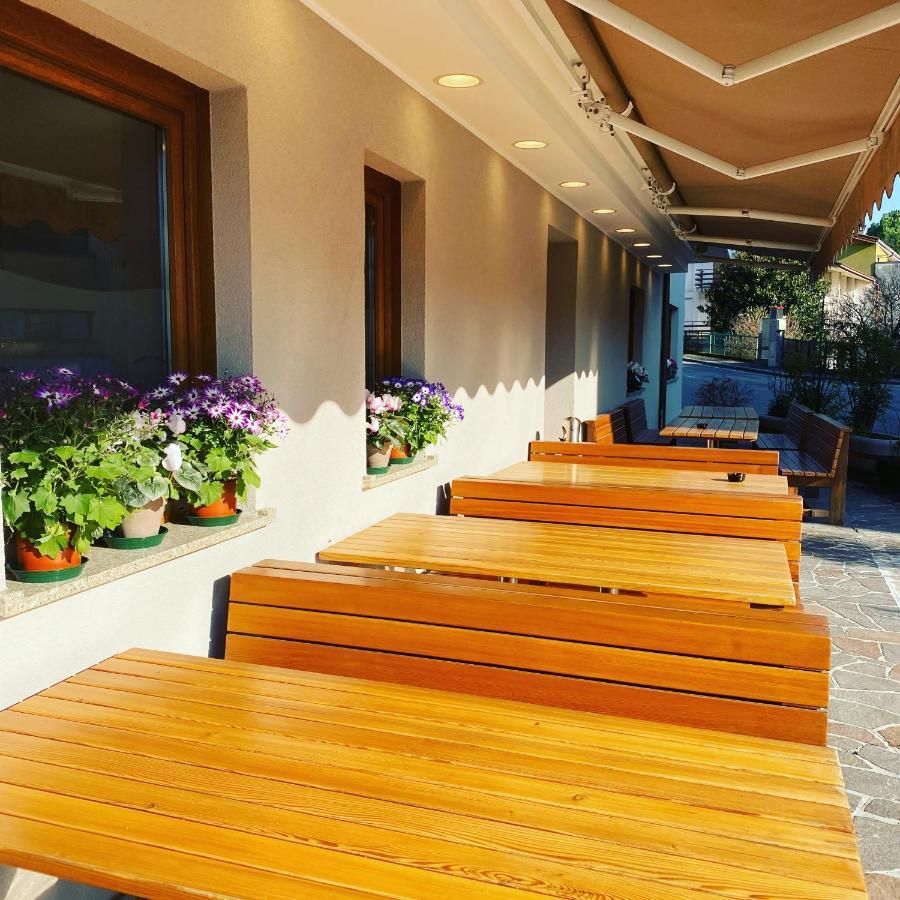 Hotel Riviera Magnano in Riviera Exteriér fotografie
